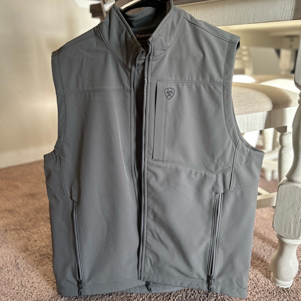Ariat Men's Gray Vest